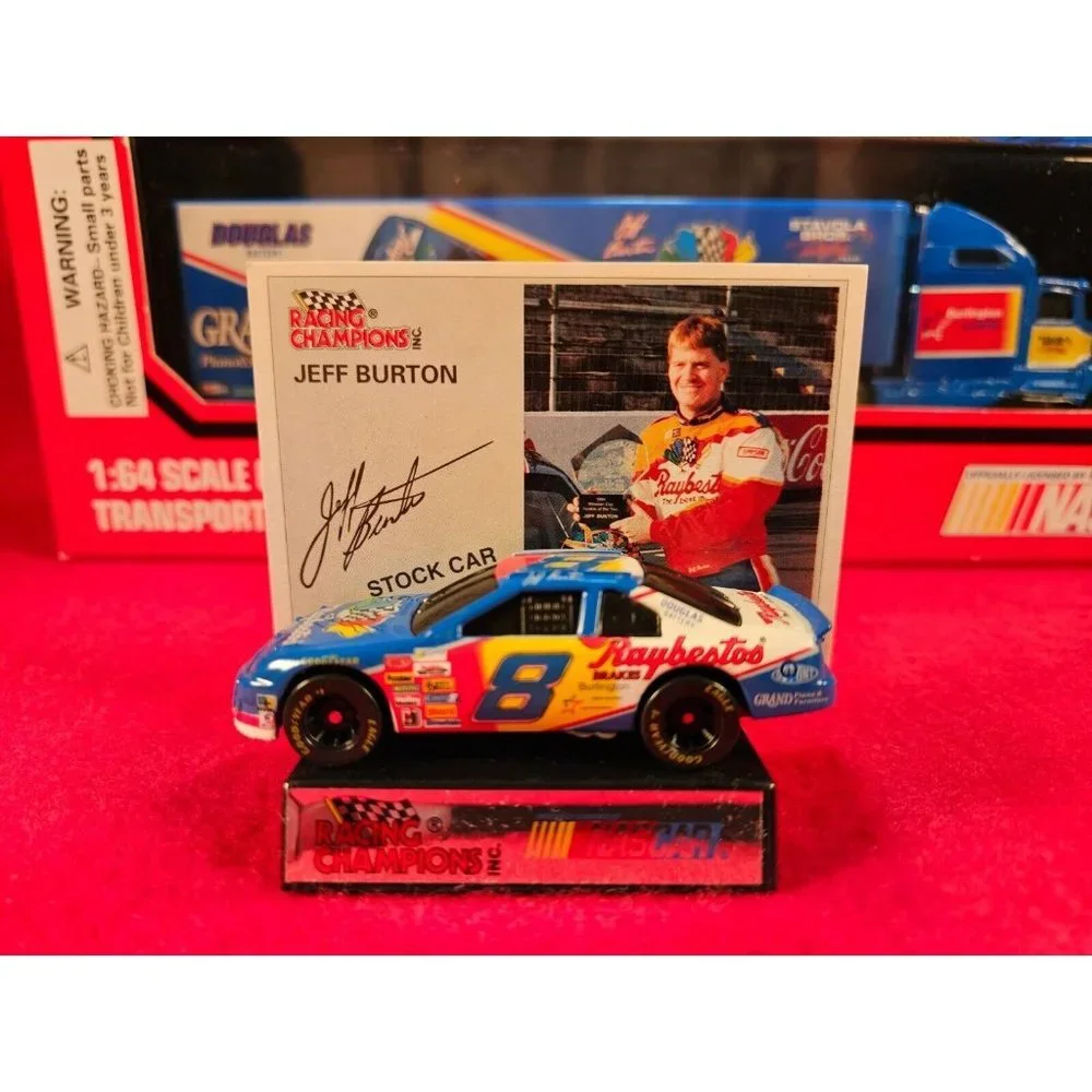 JEFF BURTON NASCAR‎ TRANSPORTER BUNDLE w/MATCHING STOCKCAR & PLAYER CARD